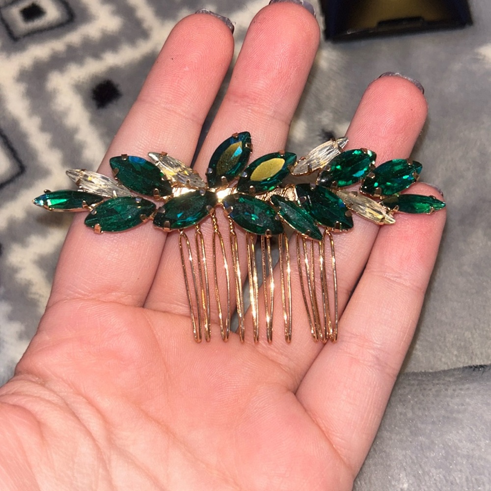 Green Hair Accessory
Green and silver